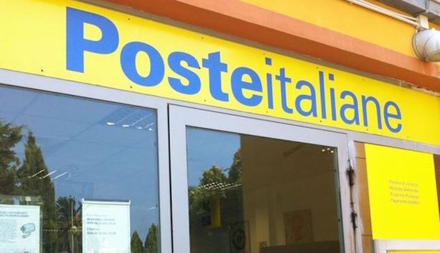 “Giù le mani da Poste Italiane”: protesta dei sindacati a Cagliari 
