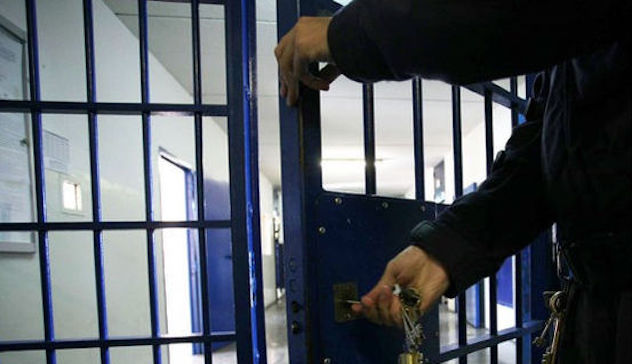 A 80 anni deve tornare in carcere, sindacato di polizia penitenziaria: “Una follia”