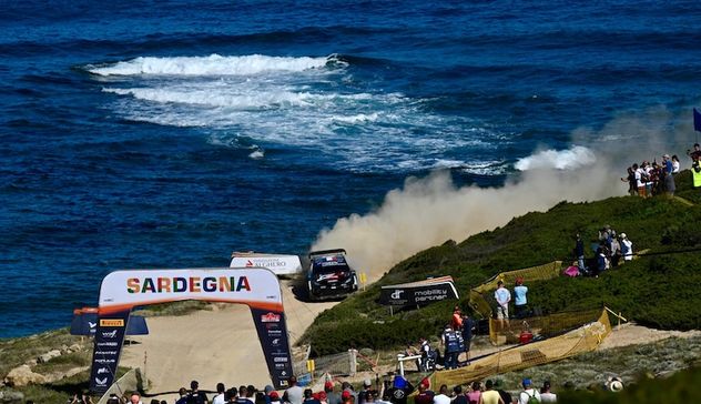 Rally Italia Sardegna: vincono gli estoni Tanak e Jaervoja su Hyundai
