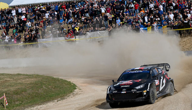 Il Rally Italia Sardegna 2024 al rush finale con Ogier leader