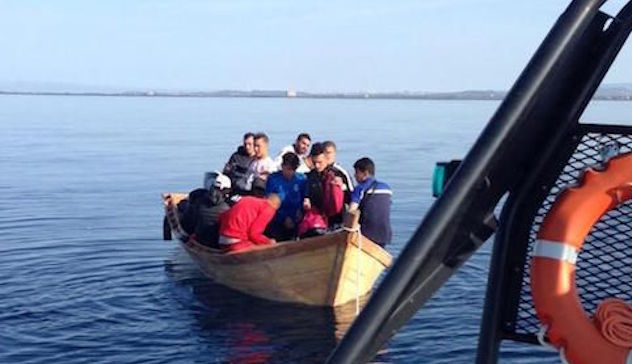 Sbarcati e soccorsi 13 migranti a Sant’Antioco