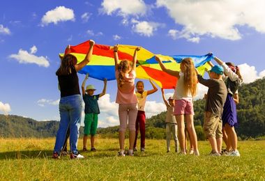 La Caritas accoglie 700 bambini ucraini per le vacanze estive 