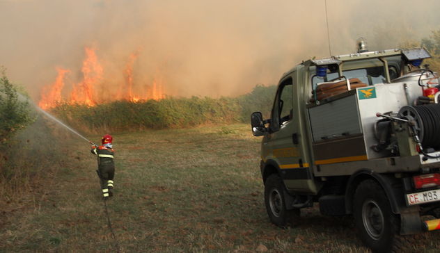 Sardegna in fiamme: elicotteri a Dolianova e Villasalto