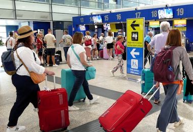 Tilt informatico globale, ritardi anche negli aeroporti sardi