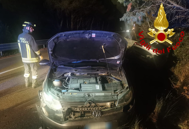 Notte di incidenti ad Arzachena: due interventi dei Vigili del fuoco