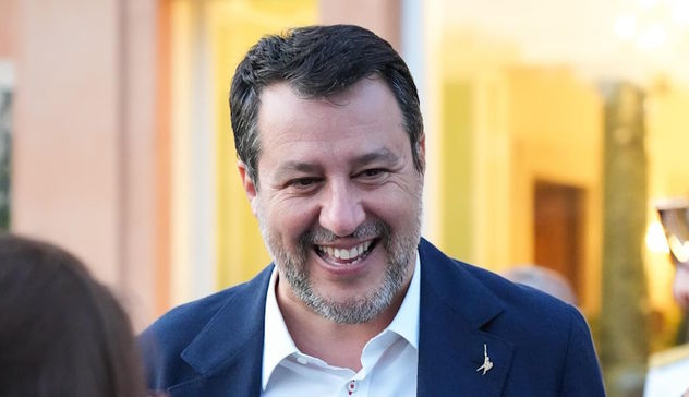 Salvini in Sardegna, “Eolico? Bisogna usare il buon senso”