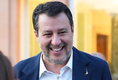 Salvini in Sardegna, “Eolico? Bisogna usare il buon senso”