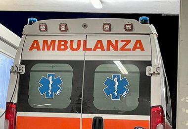 Malore in mare, una 65enne perde la vita a Cagliari