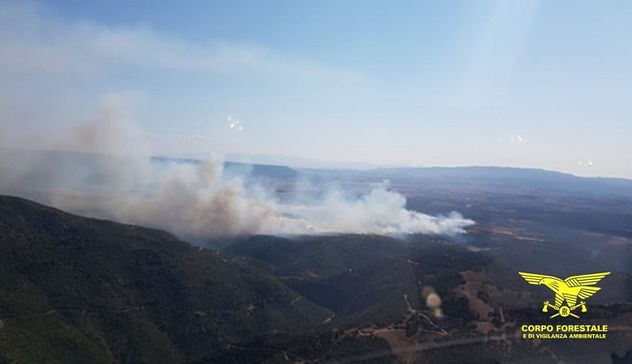 Sardegna: 13 i roghi nell'Isola, in azione Canadair ed elicotteri