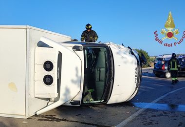 Incidente sulla SS 125, tre veicoli coinvolti