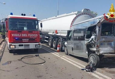 Incidente a Capoterra, maxi tamponamento sulla 195: 2 bimbi in ospedale 