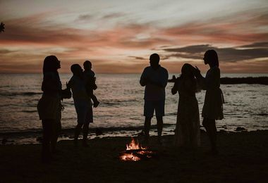 Ferragosto di divieti: addio a falò, musica e bagno di mezzanotte 