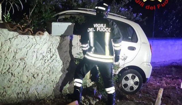 Nella notte 2 incidenti nel Sassarese: interventi dei Vigili del fuoco a Sorso e Alghero