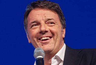 Iv: Renzi, 'siamo nel centrosinistra, da ora stop intese locali con il centrodestra'