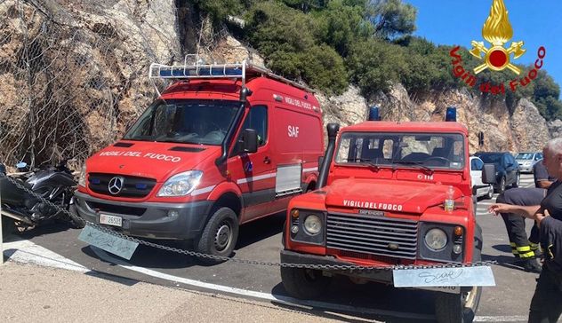 Papà e due figli si perdono a Cala Gonone: salvati dai Vigili del fuoco