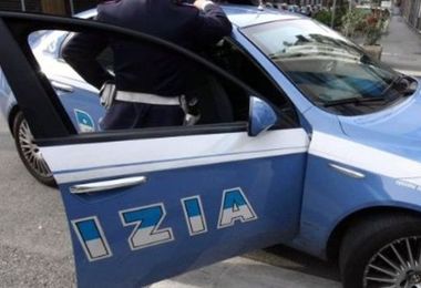 Spacciava a Pirri, 27enne beccato in flagrante dalla Polizia