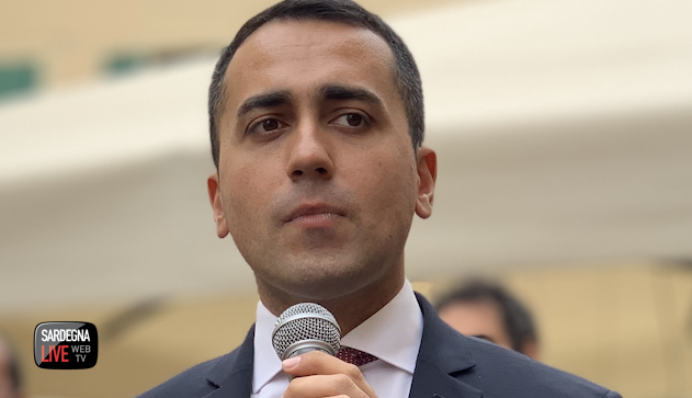 Luigi Di Maio è diventato papà: “È nato Gabriel”