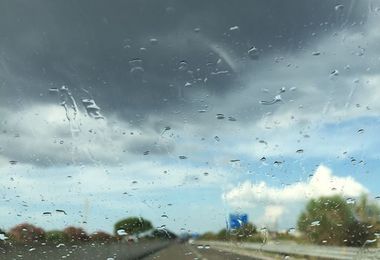 Meteo. Allerta gialla per piogge e temporali domani in Sardegna