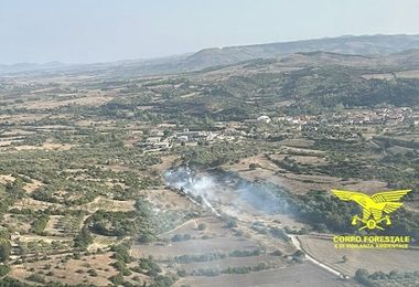 Ancora incendi in Sardegna: oggi elicotteri a Gairo e Gonnosnò