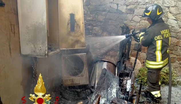 Caldaia in fiamme fa intervenire i Vigili del fuoco, paura a Viddalba