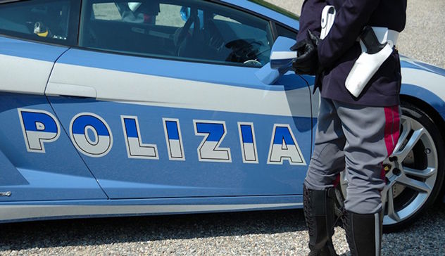 Cagliari. Permesso di soggiorno, esibisce documento falso: arrestata