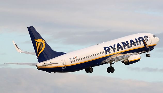 Cagliari-Palermo, volo annullato e notte in aeroporto: Ryanair chiarisce