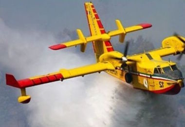 Rogo devasta il territorio fra Jerzu e Cardedu: Canadair ed elicotteri in azione