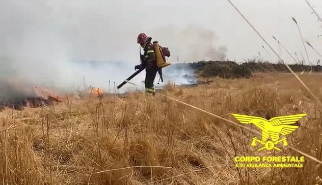 Incendio a Nuraminis: in azione un elicottero