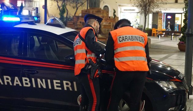 Estorsione. Carabinieri recuperano 14mila euro e monili d'oro a Olbia