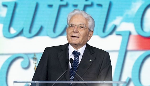 Il presidente Mattarella è arrivato a Cagliari per inaugurare l'anno scolastico 