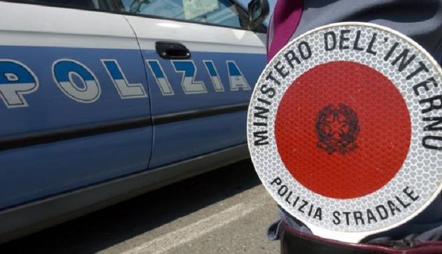 Sassari: ubriaco al volante, 76enne aggredisce poliziotti 