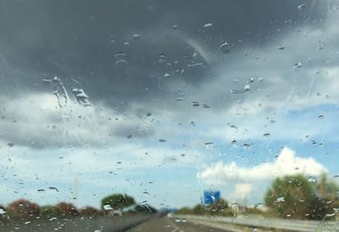 L’autunno inizia con il sole, ma dura poco: arriva il maltempo in Sardegna