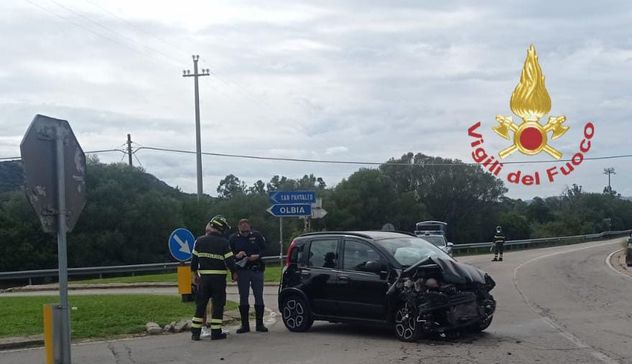 Schianto ad Arzachena: due donne ferite