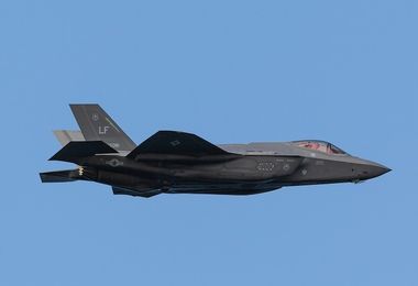 L'Italia acquisterà altri 25 caccia F35 e 24 Eurofighter 