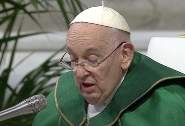 Pedofilia, Papa Francesco: “Nella chiesa non c’è posto per la copertura degli abusi”