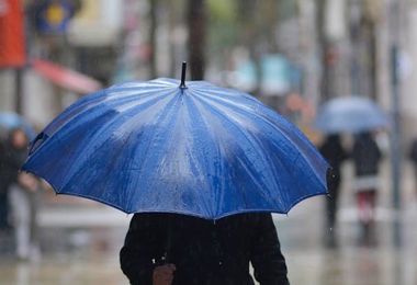 Ciclone in arrivo: temporali e temperature in diminuzione in Sardegna