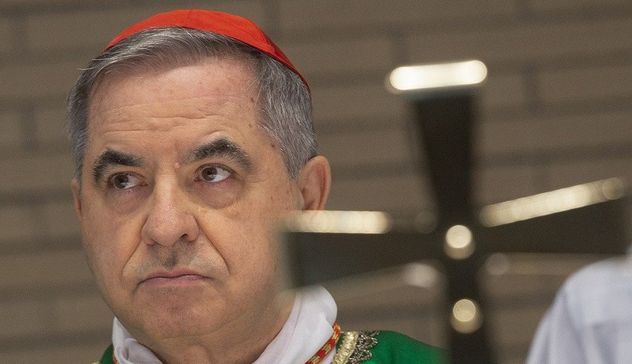 Fondi del Vaticano per fini privati, Tonino Becciu e altri 8 in aula per l’udienza preliminare 