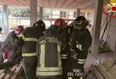 Incidente sul lavoro a Nuoro: operaio ferito gravemente