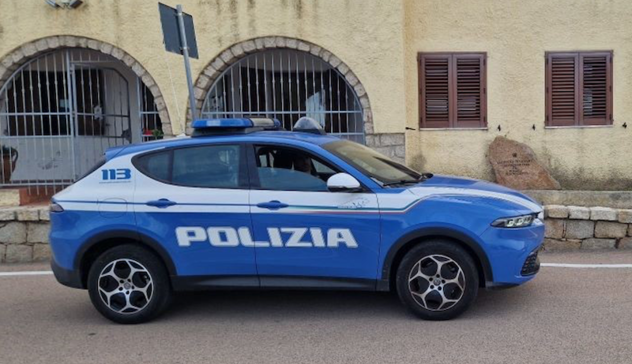 In Gallura la Polizia arresta un uomo, denuncia una donna e sequestra della sostanza stupefacente