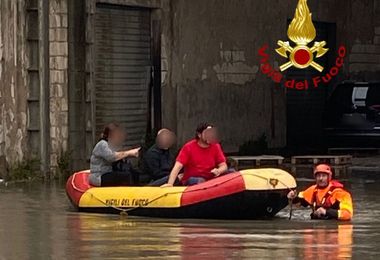 Maltempo: 80 interventi nel Sassarese. Persone evacuate con i gommoni