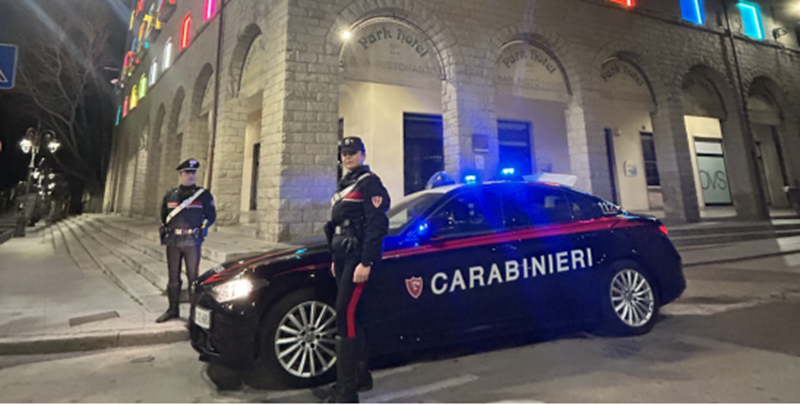 Tempio: in casa mezzo kg di marijuana: compleanno finisce con l'arresto