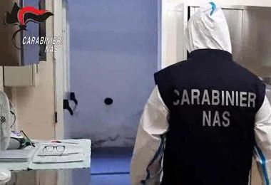 Olbia. Cibi mal conservati, 20 chili di carne sequestrati dai carabinieri del Nas