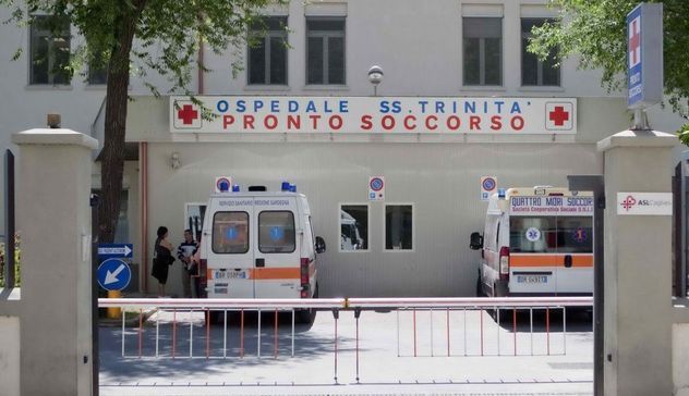 Cagliari. Aggredisce infermiere e guardia giurata al pronto soccorso, arrestato 